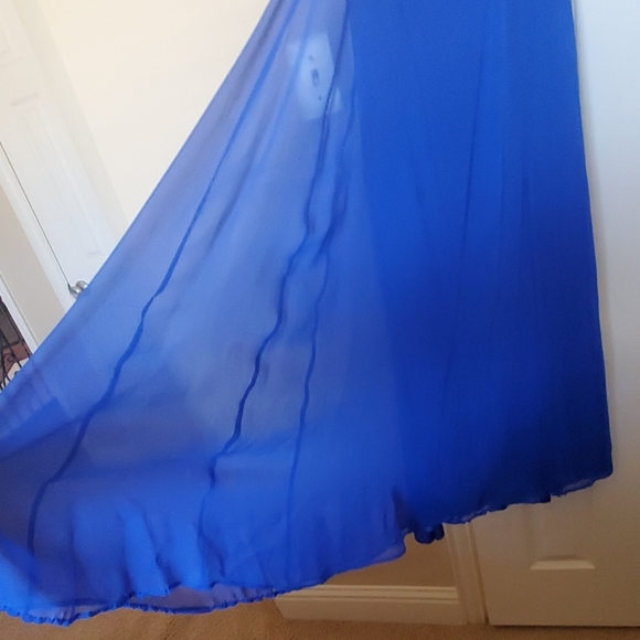 Beautiful royal blue chiffon formal w/ beaded top - Picture 4 of 8